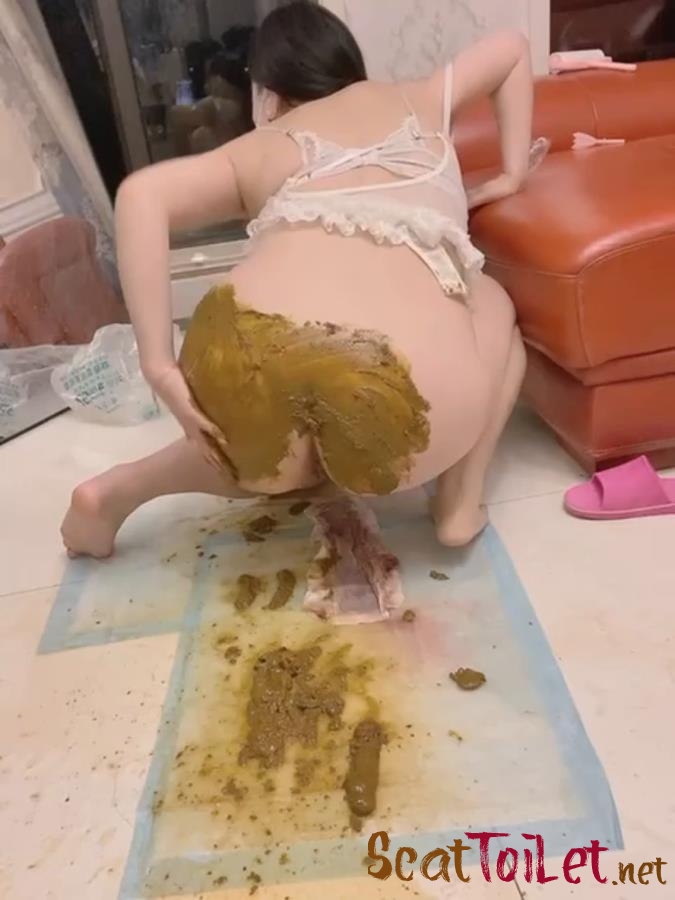Longbao Chinese Woman, Enema and Ass Covered in Shit. P1 [MPEG-4]