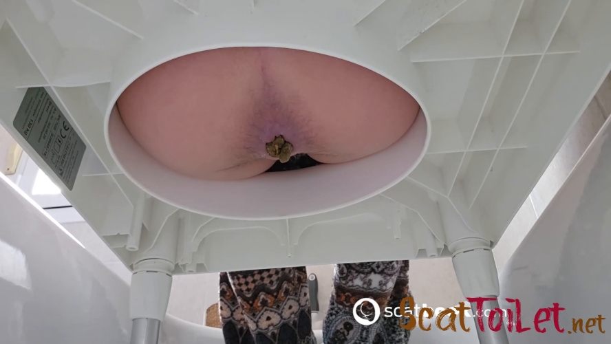Pooping After 2 Days Without Doing It with Miss Lith Domina P1 [MPEG-4]