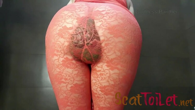 Red Smeared Tights [MPEG-4]