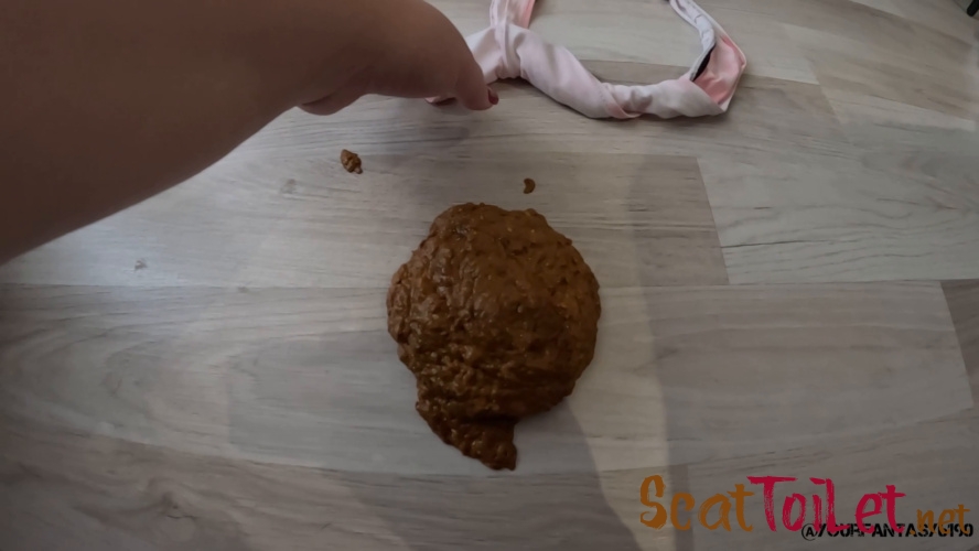 Diarrhea from big ass right on the floor with Yourfantasy6190 [MPEG-4]