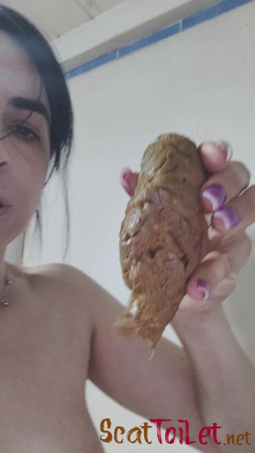 Distended shitting in the toilet! [MPEG-4]