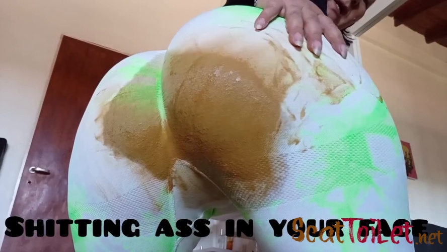 Creamy poop seeping through my leggings with Miamartins [MPEG-4]